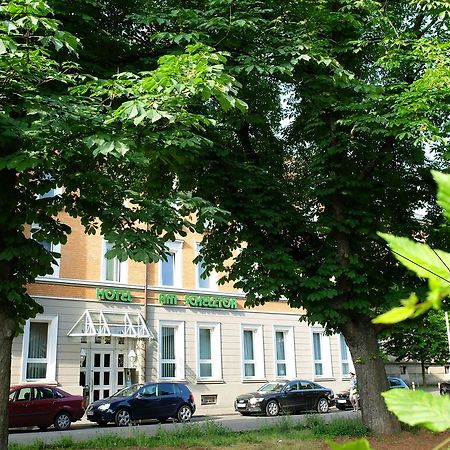 Hotel Am Schelztor Esslingen am Neckar ภายนอก รูปภาพ